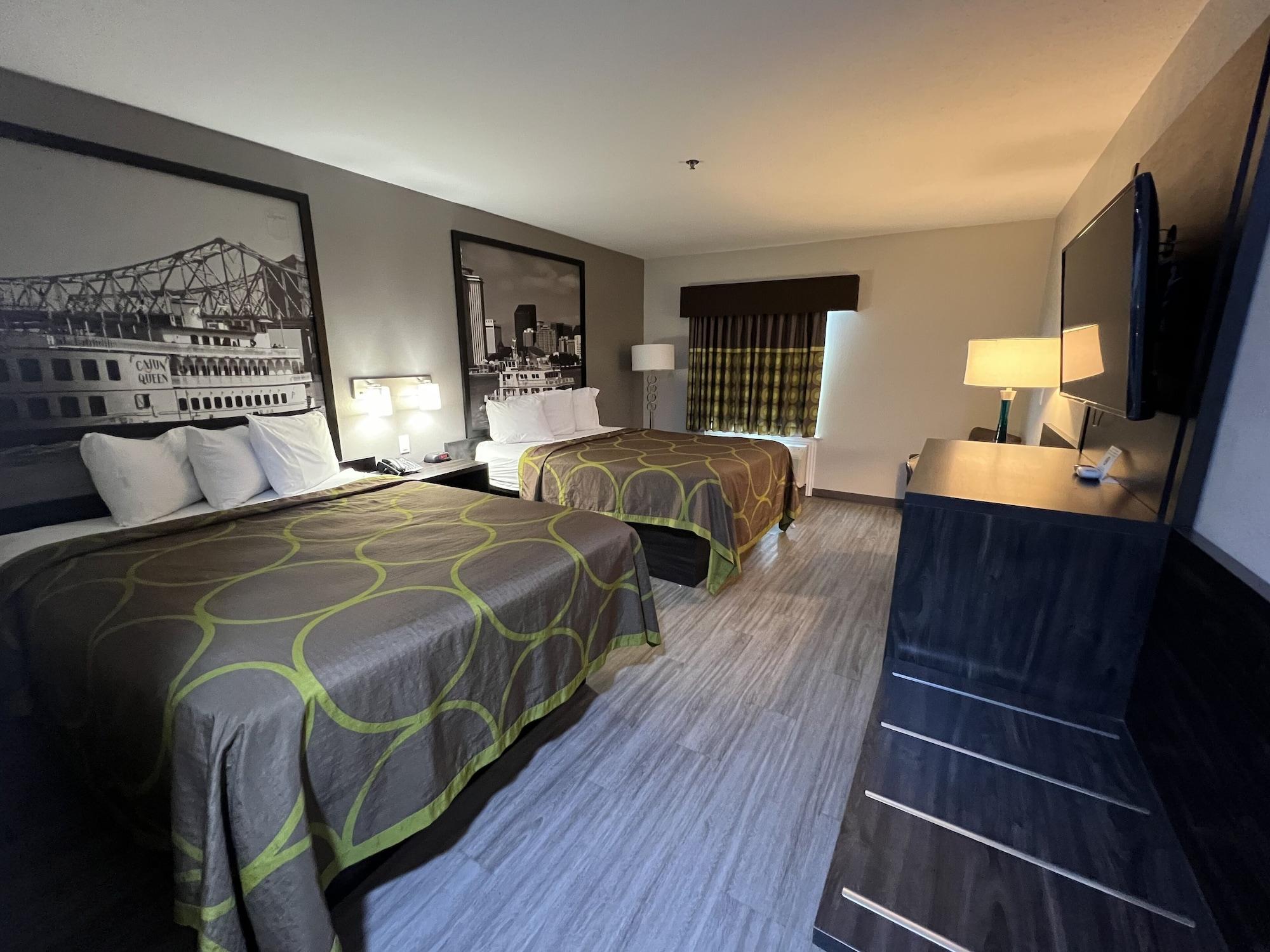 Super 8 By Wyndham Lake Charles/Sulphur מראה חיצוני תמונה