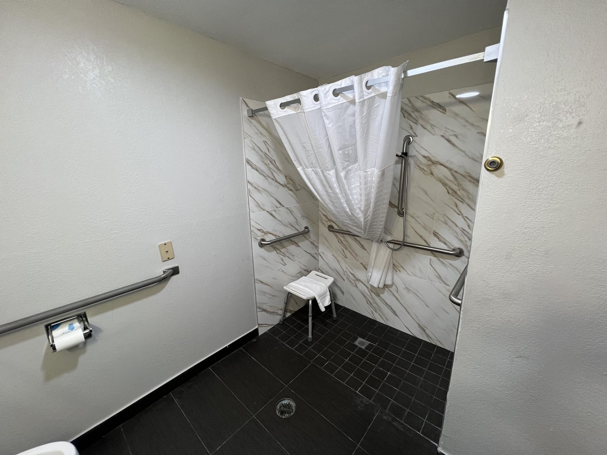 Super 8 By Wyndham Lake Charles/Sulphur מראה חיצוני תמונה